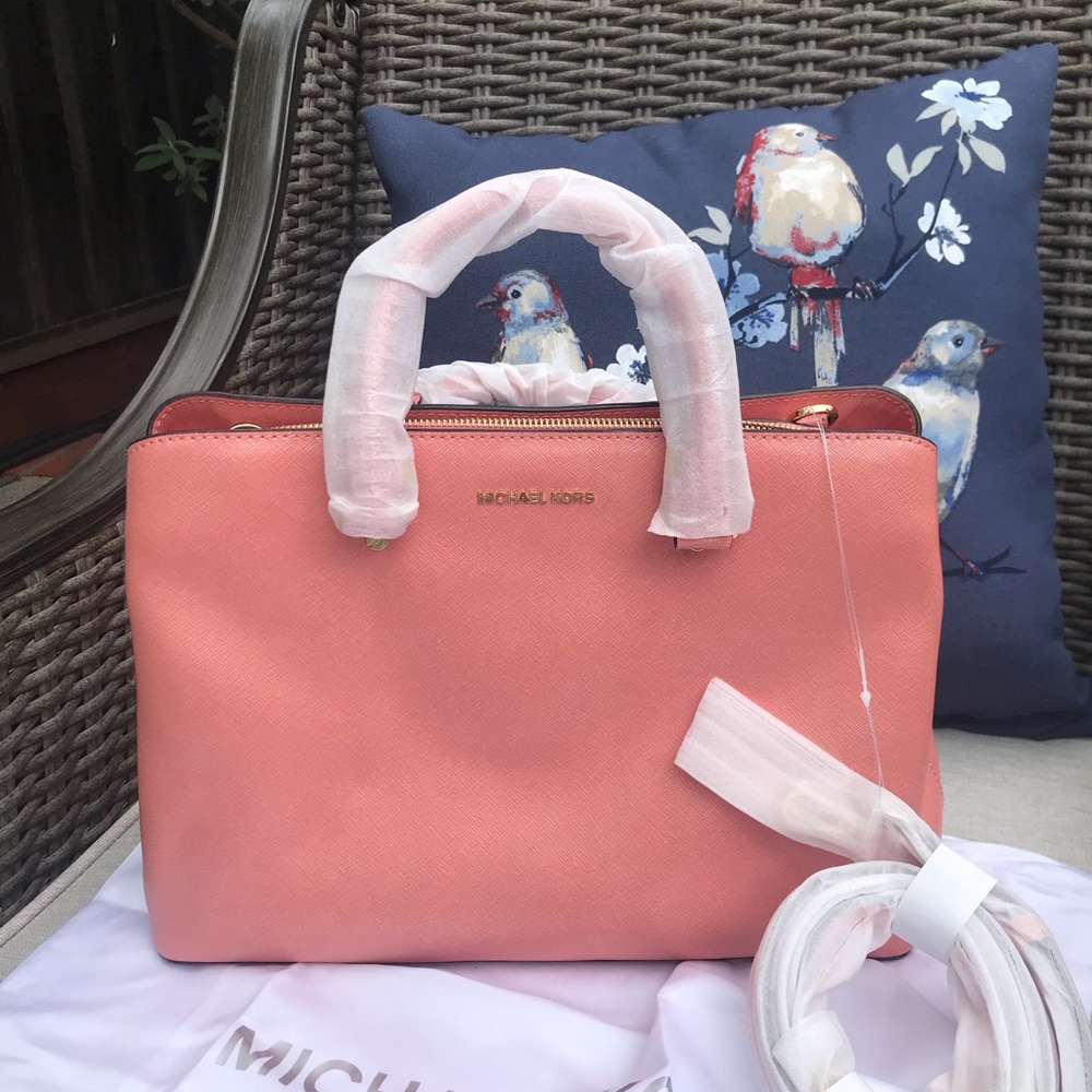 BNWT Michael Kors Savannah Large Satchel